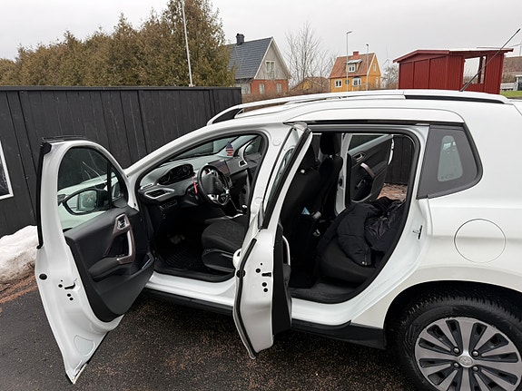 Peugeot 2008 10 of 14