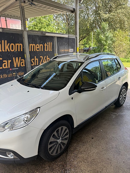 Peugeot 2008 8 of 14