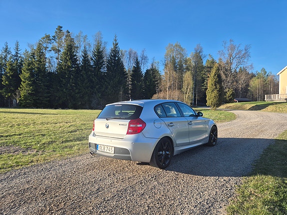 BMW 120d 3 of 4