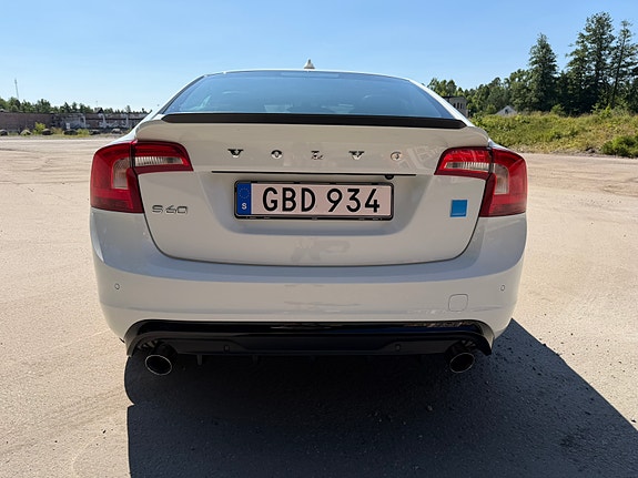 Volvo S60 8 of 21