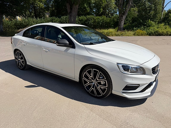 Volvo S60 11 of 21