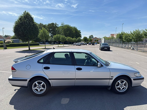 Saab 9-3 2 of 11