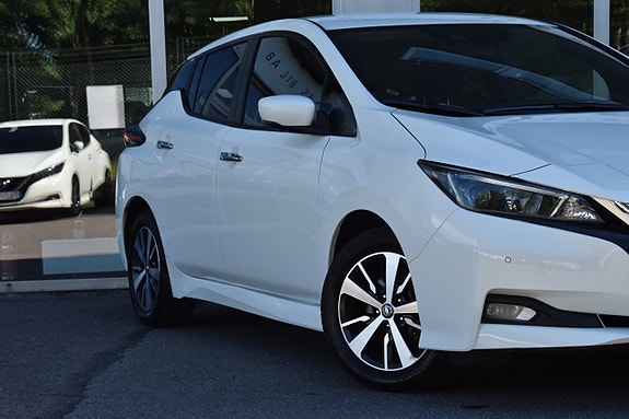Nissan Leaf 5 of 5