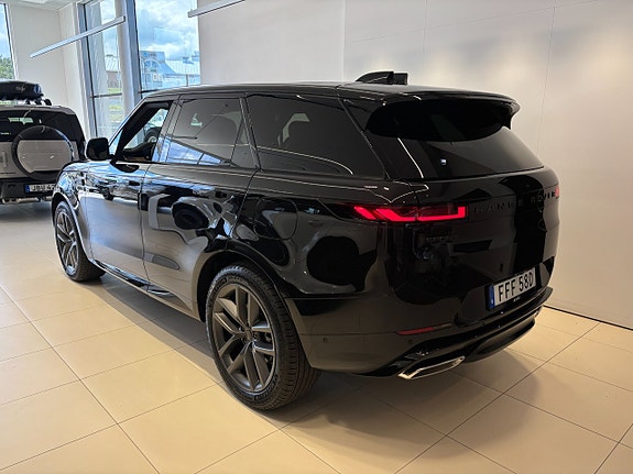 Land Rover Range Rover Sport 2 of 5