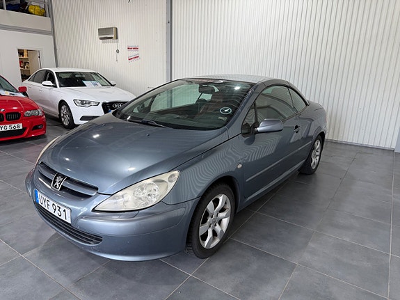 Peugeot 307 CC 2 of 13