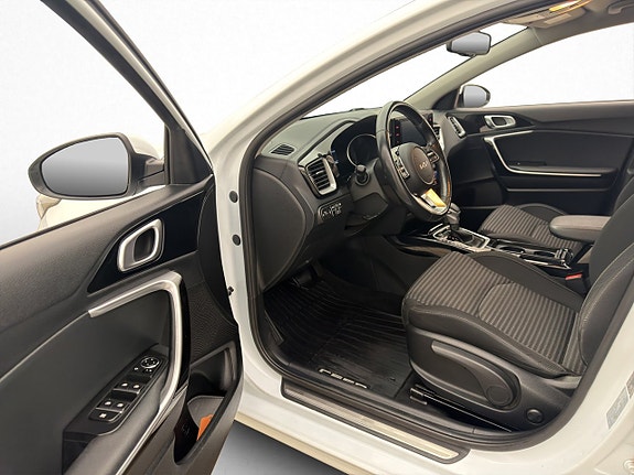 Kia Ceed 8 of 28