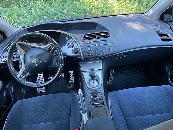 Honda Civic 4 of 5