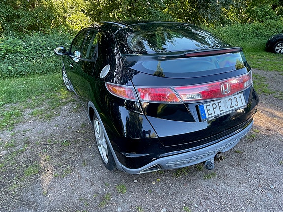 Honda Civic 2 of 5