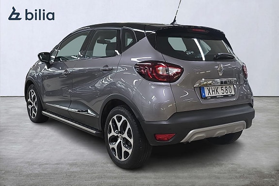 Renault Captur 2 of 5