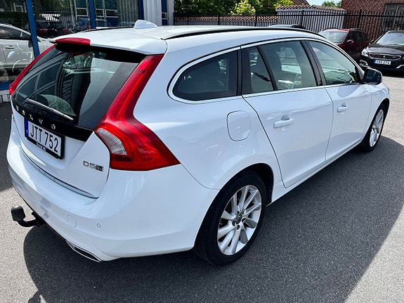 Volvo V60 6 of 12