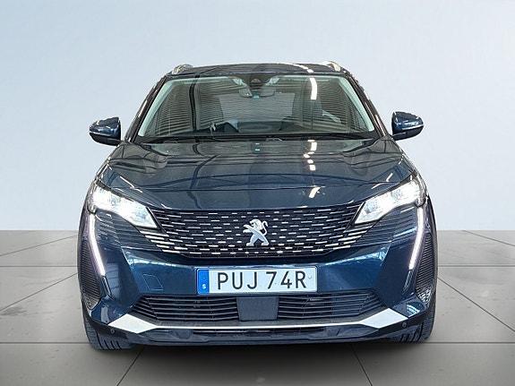 Peugeot 3008 2 of 5