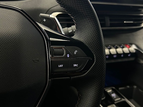 Peugeot 5008 11 of 23