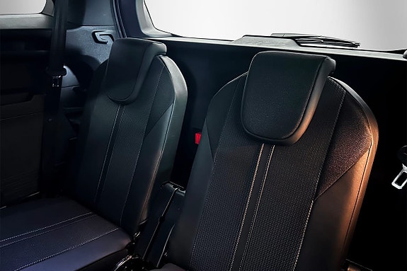 Peugeot 5008 7 of 23