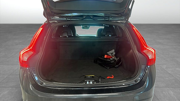 Volvo V60 13 of 18