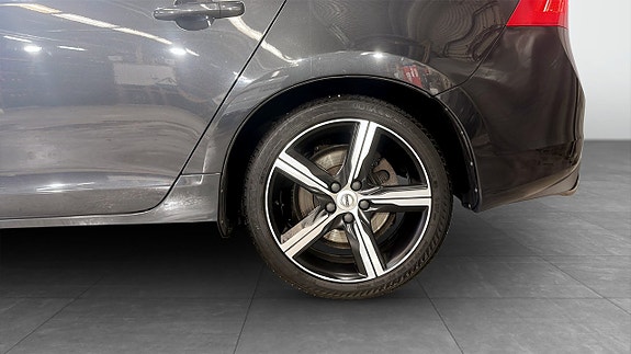 Volvo V60 6 of 18
