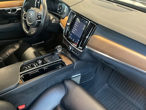 Volvo V90 20 of 24