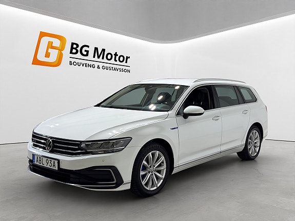 Volkswagen Passat 8 of 24
