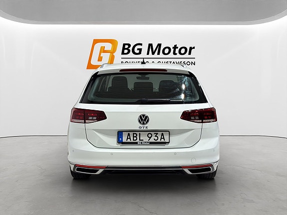 Volkswagen Passat 5 of 5