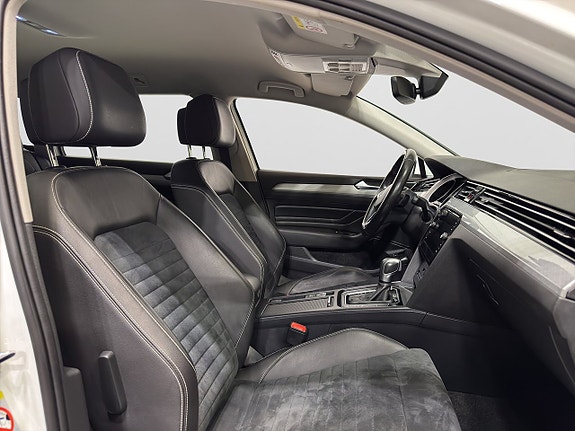 Volkswagen Passat 9 of 24