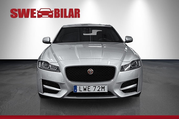 Jaguar XF 2 of 26
