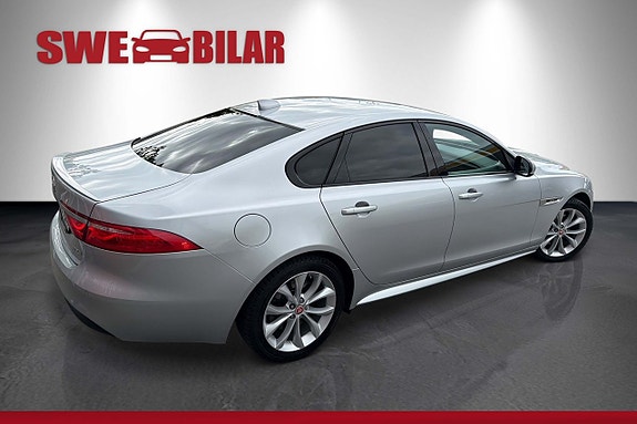 Jaguar XF 5 of 26