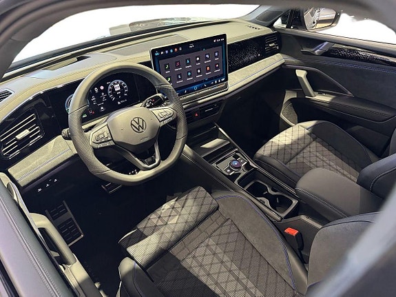 Volkswagen Tiguan 10 of 29