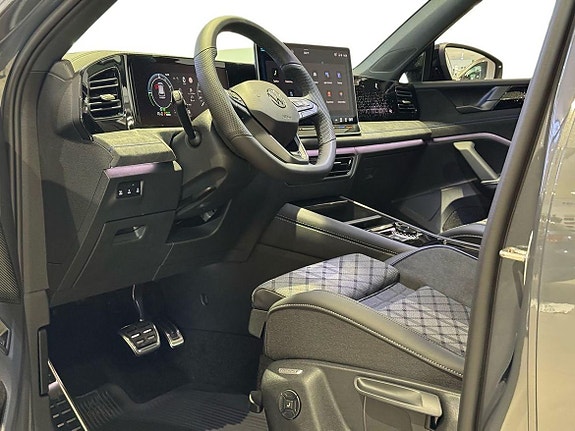 Volkswagen Tiguan 9 of 29