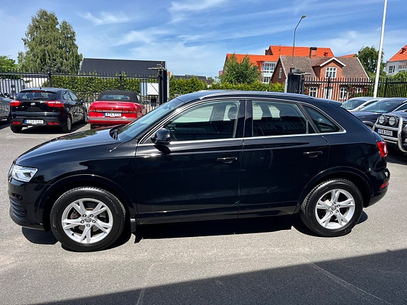 Audi Q3 4 of 5