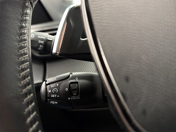 Peugeot 208 11 of 27