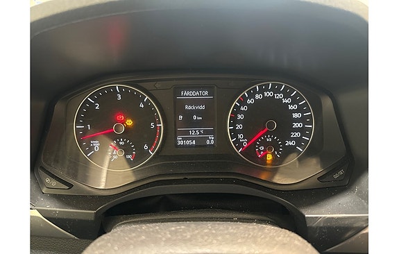 Volkswagen Amarok 9 of 14