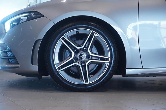 Mercedes-Benz A180 11 of 11