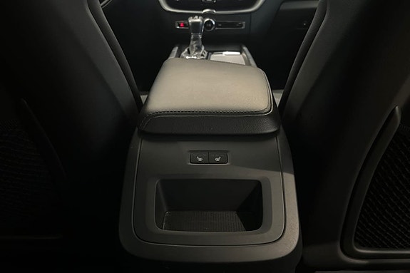 Volvo XC60 19 of 23
