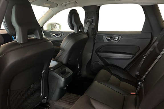 Volvo XC60 18 of 23