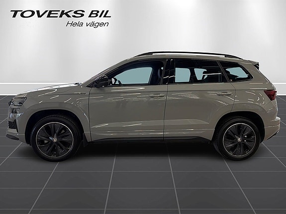 Skoda Karoq 2 of 5