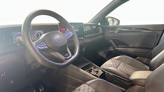 Volkswagen Tayron 8 of 24