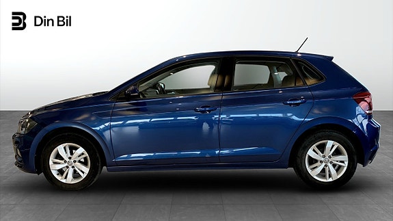 Volkswagen Polo 2 of 5