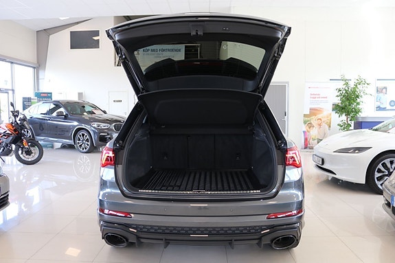 Audi Q3 4 of 5