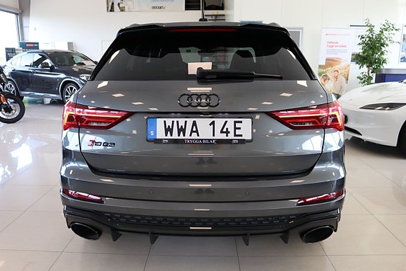 Audi Q3 3 of 5