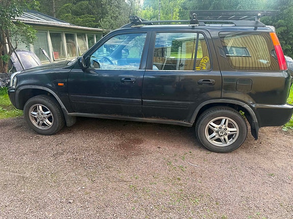 Honda CR-V 2 of 5