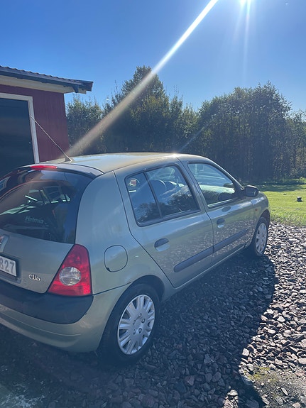 Renault Clio 2 of 4