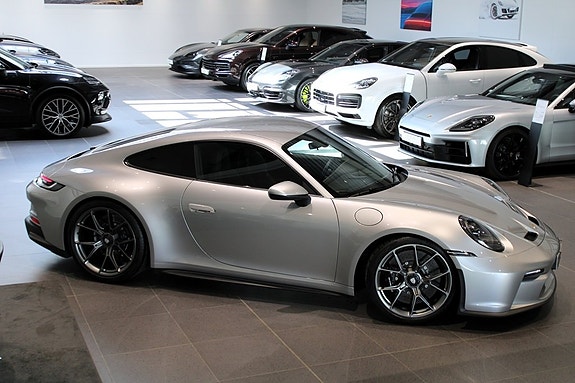 Porsche 911 7 of 18