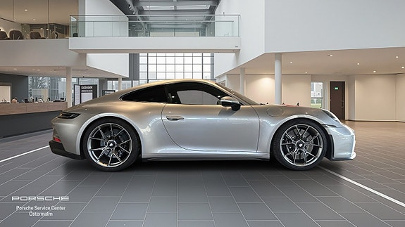 Porsche 911 17 of 18