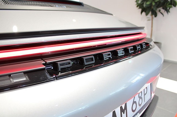 Porsche 911 11 of 23