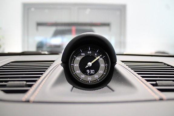 Porsche 911 19 of 23