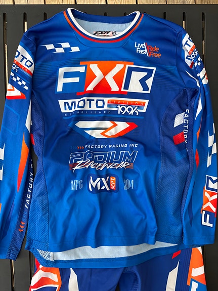 Product image 2 of 10