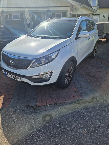 Kia Sportage 2 of 3