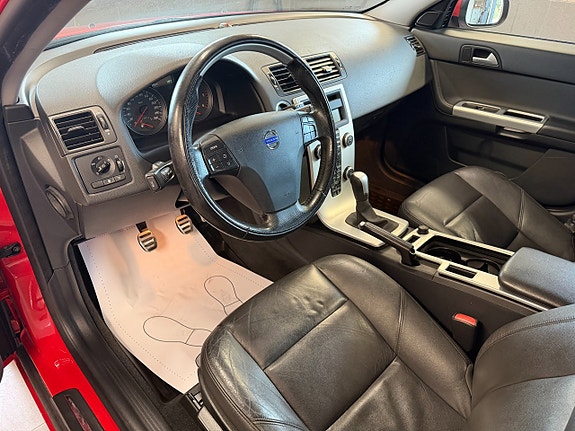 Volvo V50 8 of 13
