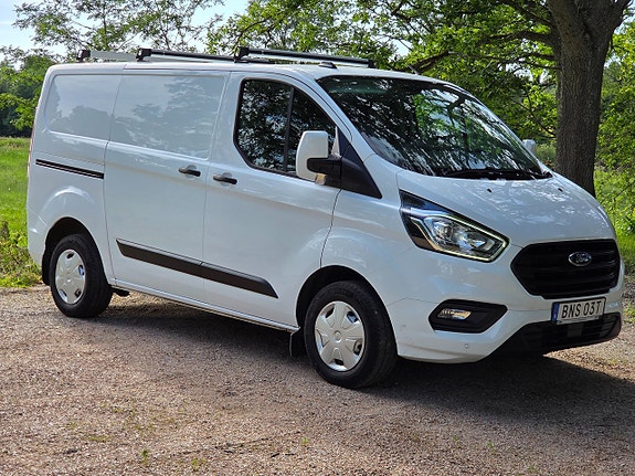 Ford Transit Custom 2 of 5