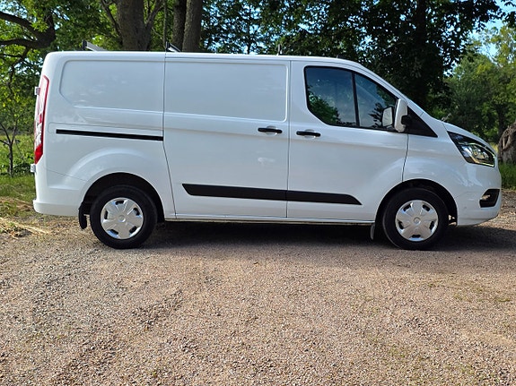 Ford Transit Custom 3 of 5