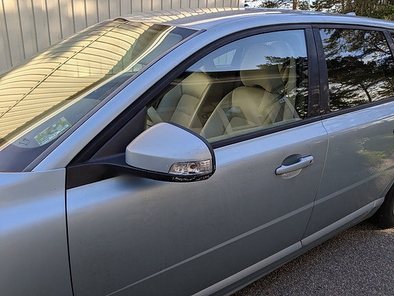 Volvo V70 7 of 10
